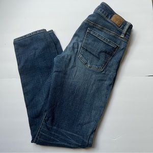 ✨2/$30✨ American Eagle Skinny Jeans Size 6
